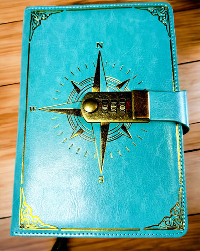 Premium-muistikirja salalukolla A5 - Vintage-tyyli kompassilla, japanilainen design, paperitavarat opiskelijoille ja liiketoimintaan. Personointi kaiverruksella