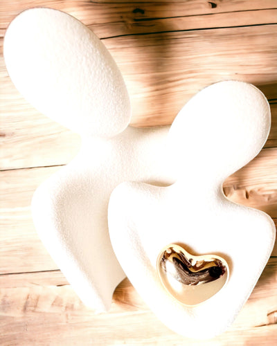 "Rakkaus sydämessä – Keraamiset Perhehahmot", mahdollisuus personointiin kaiverruksella