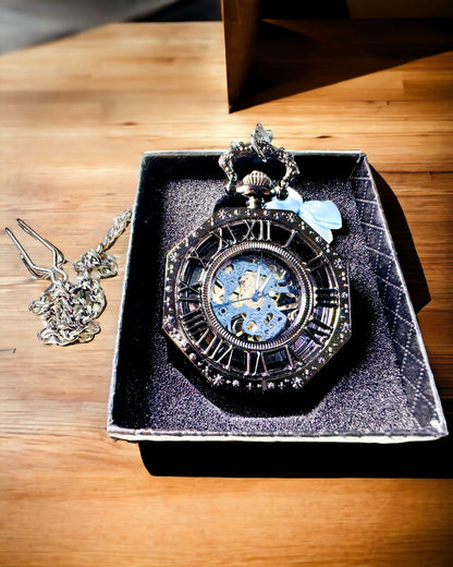 Klassinen Musta Steampunk Kahdeksankulmainen Mekaaninen Taskukello, Kaiverrus