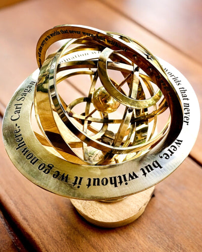 Astrolabium Artis - Käsintehty kaiverrusmahdollisuudella, toimiston koriste, premium