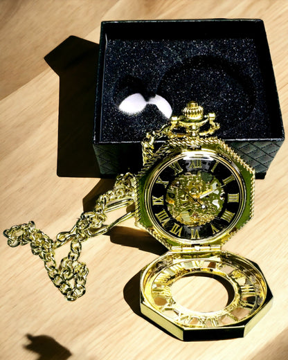 Eksklusiivinen Steampunk-tyylinen Taskukello Näkyvällä Koneistolla - Klassista Eleganssia