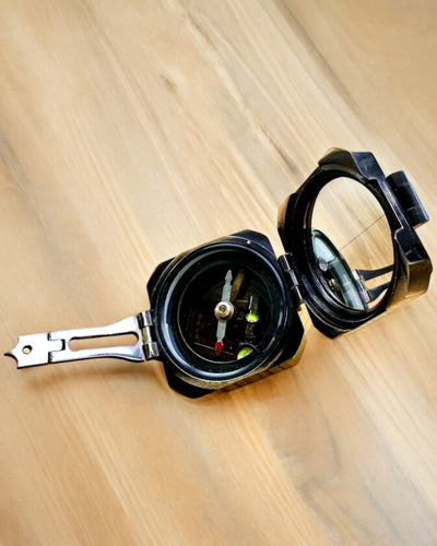 Vankka, premium-laatuinen Kapteenin kompassi "Navigator" - personointimahdollisuudella kaiverruksella