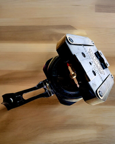 Vankka, premium-laatuinen Kapteenin kompassi "Navigator" - personointimahdollisuudella kaiverruksella