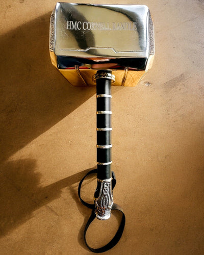 Thorin vasara "Chief" - Käsintehty käsityövasara, personointi kaiverruksella lahjaksi