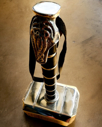 Thorin vasara "Chief" - Käsintehty käsityövasara, personointi kaiverruksella lahjaksi