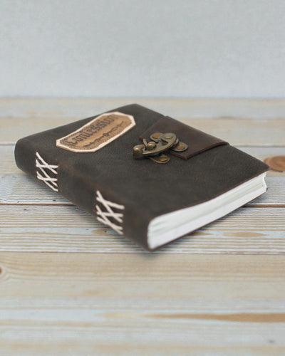 Secretum Anima – Nahkainen muistikirja Rippi sulkimella