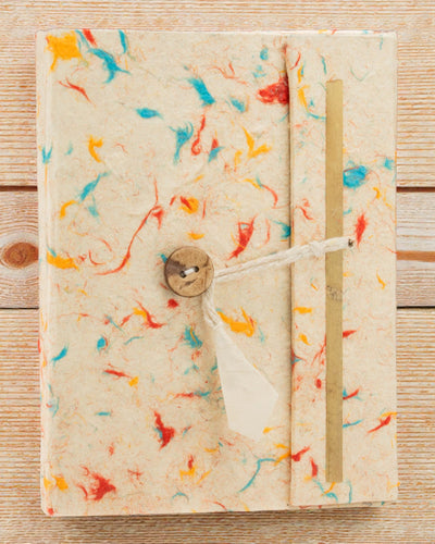 Lokta Värikuiskauspuuvilla – käsin tehty muistikirja 15 × 12 cm, 45 lehteä, monivärinen puuvilla