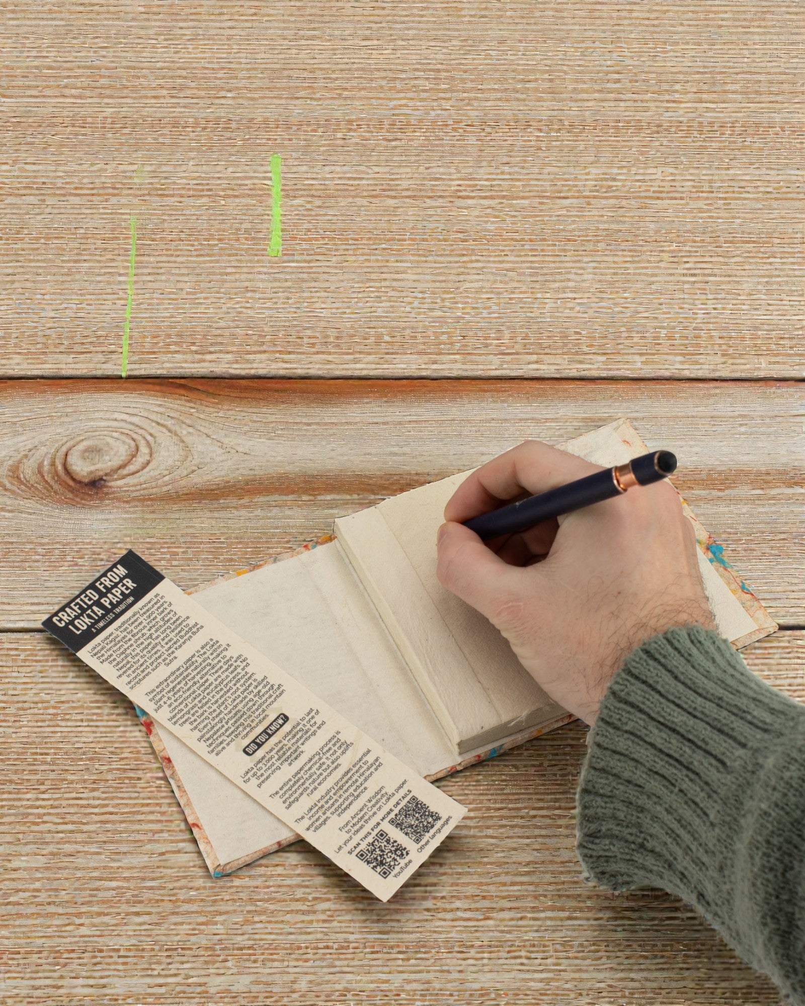 Lokta Värikuiskauspuuvilla – käsin tehty muistikirja 15 × 12 cm, 45 lehteä, monivärinen puuvilla