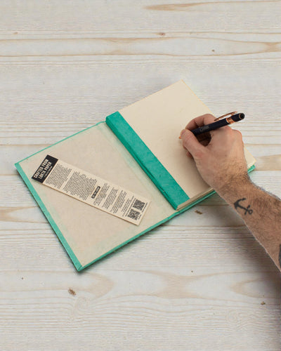 Taiteellinen Lokta-mosaiikkimuistikirja – sinivihreät minilaatat (45 arkkia, 21 x 15 cm)