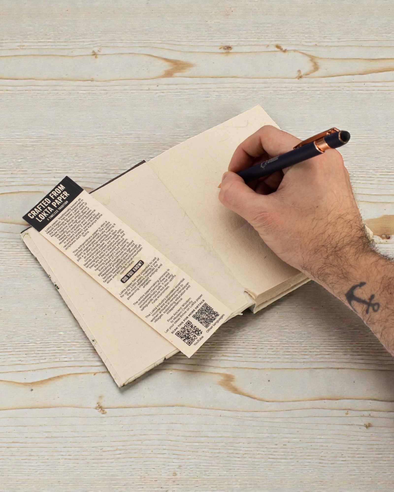 Keskikokoinen kyynärnoja-rukousmuistikirja: rukousinnoituksia – rukousliput (45 lehteä, 15 x 12 cm)