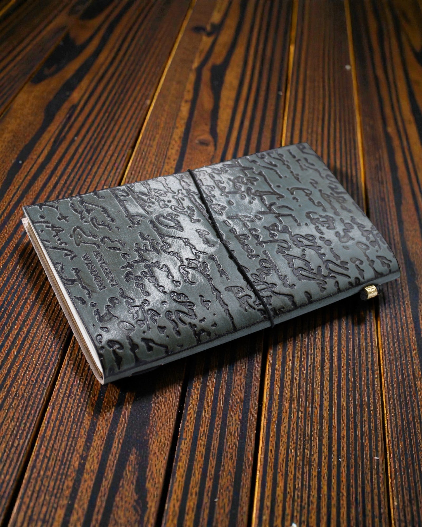 Tärkeitä tehtäviä – harmaa nahkainen käsintehty muistikirja 22 × 12 × 1,5 cm, 80 sivua