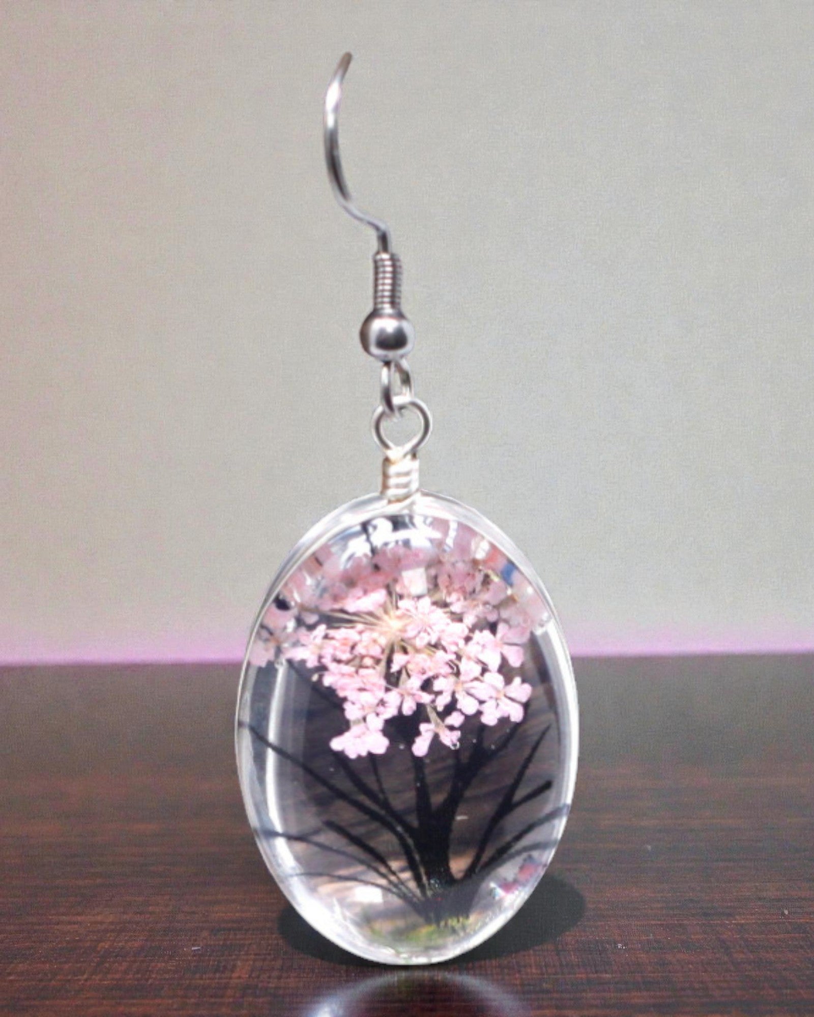 Ruusutarha – Elämänpuu-koru-setti kuivatuilla kukilla