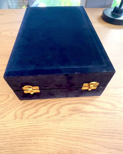 Kuparisarja Mandala – Pullo 1L + 2 Kuppia Kotelo, mahdollisuus personointiin kaiverruksella lahjaksi