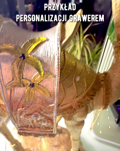 Pienoispatsas Aavikon Vaeltaja Koristeellinen Kameli Hartsista Kaiverrusmahdollisuudella