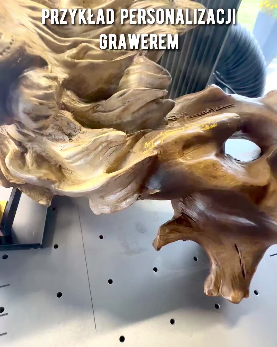 "Wilczy Duch" – Koristefiguuri, johon voi lisätä kaiverruksen, lahjaksi