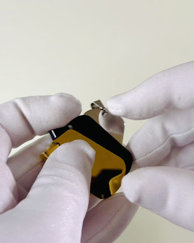 Kaulakoru Sotilaslaatta Kaiverruksella - Retrotyyli Erivärisenä