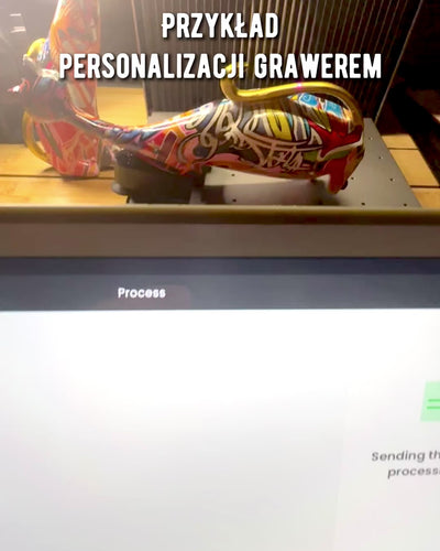 Abstraktien "ArtCats"-Kissojen Figuriinit, Käsinmaalatut, Hartsi – 25 cm, 2 kpl.