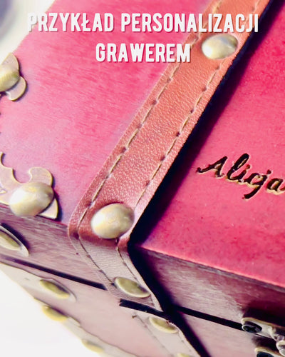 Puiset laatikko 'Pirate's Treasure Chest' – Vintage koru- ja pikkutavaroiden laatikko