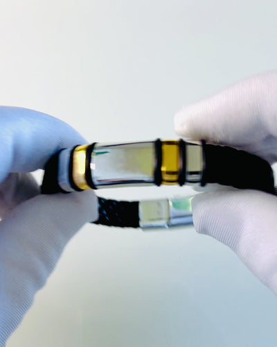 Muodikas Hip Hop -rannekoru miehille, tilauksesta kaiverrettu ja magneettisella lukolla – Valitse tyyli hopeisilla tai kultaisilla yksityiskohdilla, 22 cm PU-nahkaa