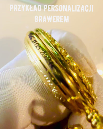 "Złoty Majestat" - Ylellinen mekaaninen taskukello läpinäkyvällä ytimellä. Personointi kaiverruksella