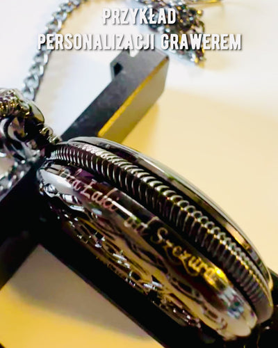 Taskukello "Czas Mistrzów" - Premium Edition kaiverrusmahdollisuudella