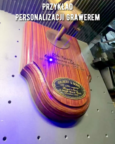 Käsityöläisen suurennuslasi "Royal Magnifier" jalustalla ja säädettävällä pidikkeellä - mahdollisuus personointiin kaiverruksella lahjaksi