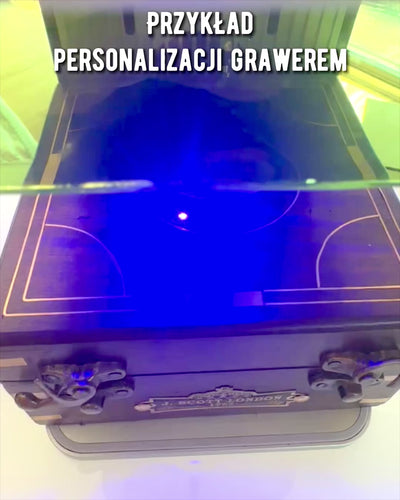 Suuri puinen laatikko sekstantille tai premium-kompassille "Mariner's Legacy" kaiverrusmahdollisuudella