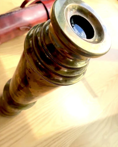 Luneta Królewska „Voyager 1818” – Ylellinen, Messinkinen, 83 cm, käsintehty, Aitoa Nahkaa oleva kotelo – Keräilyversio, personointi kaiverruksella lahjaksi