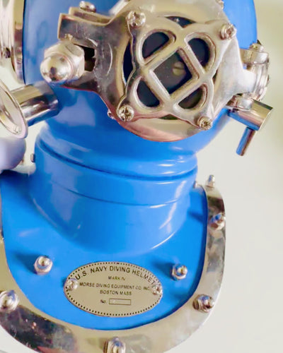 Syvyyksien Löytäjän Kypärä - Keräilijän Erikoispainos Kaiverrusmahdollisuudella, 35 cm, lahja palomiehelle tai sukeltajalle