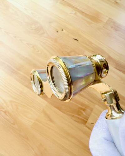 Teatterikiikarit "Elegancja", binokulaarit - mahdollisuus personointiin kaiverruksella lahjaksi