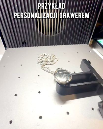 Glamour-tyylinen kompassiriipuskaulakoru zirkoneilla naisille ja miehille - 2 vaihtoehtoa valittavana, personointi kaiverruksella lahjaksi