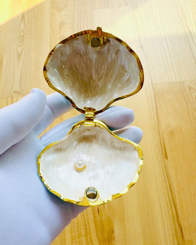 Muistojen Aarrearkku Muschelka - Korurasia, jossa mahdollisuus personointiin kaiverruksella, lahja