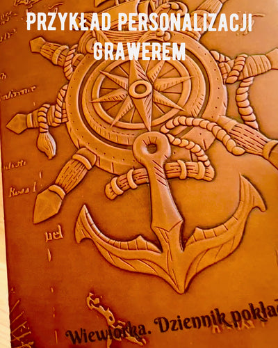 "Nautica"-teemaiset meriaiheiset muistikirjat, joissa on mahdollisuus personointiin kaiverruksella, lahjaksi