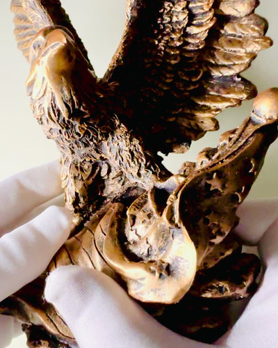 "Władca Wiatrów" - Retro Kotkan Patsas Vintage-tyyliin Kaiverrusmahdollisuudella