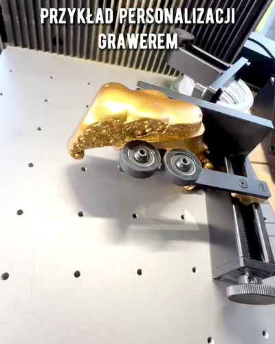 Kultainen "Ikuinen Rakkaus" -figuuri - 11 cm, Pieni Koristefiguuri Kaiverrusmahdollisuudella