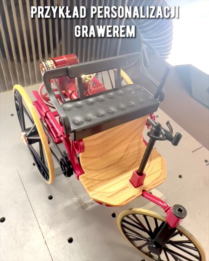 Retro Kolmipyöräinen Benz Patent-Motorwagen - Keräilymalli, personointi kaiverruksella lahjaksi