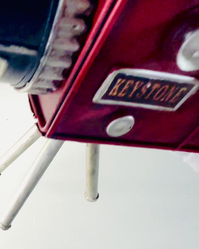 Koristeellinen figuuri "Retro Kamera Keystone" kaiverrusmahdollisuudella