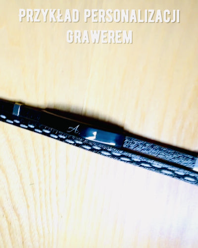 Urheiluranneke PU-nahasta ja ruostumattomasta teräksestä kaiverrusmahdollisuudella – 3 väriä