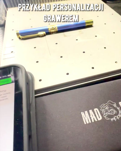 Tyylikäs Lohikäärmekynä, 3 värivaihtoehtoa, mahdollisuus personointiin kaiverruksella lahjaksi