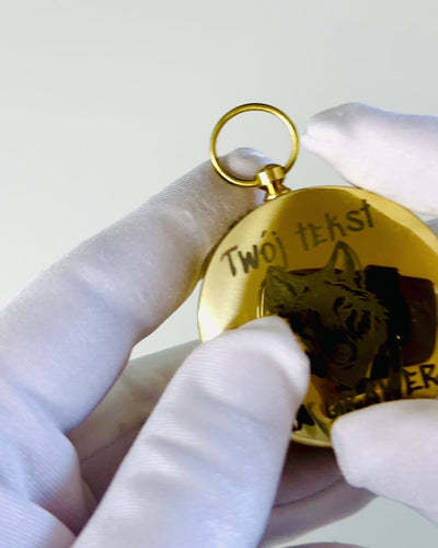 Vedenpitävä Messinkikompassi Hehkuvalla Efektillä - Välttämätön Vaelluksille ja Leirintään, personointi kaiverruksella