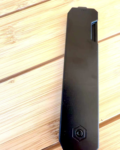 Comblok - Taitettava monitoimikampa, mahdollisuus personointiin kaiverruksella lahjaksi