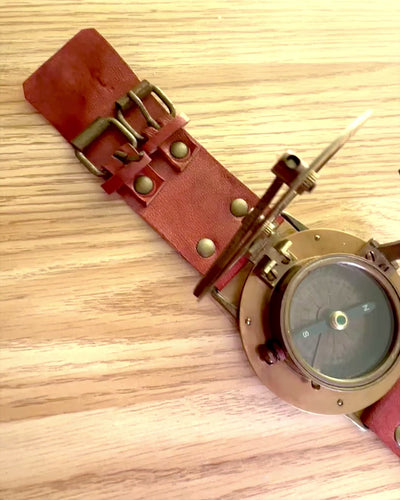 Aurinkokello "Antiikkikompassi", rannekello kompassilla, mahdollisuus personointiin kaiverruksella