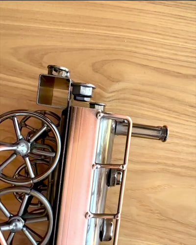 Rautainen veturi "Retro Express" – koriste, malli, käsintehty, kaiverrusmahdollisuus lahjaksi