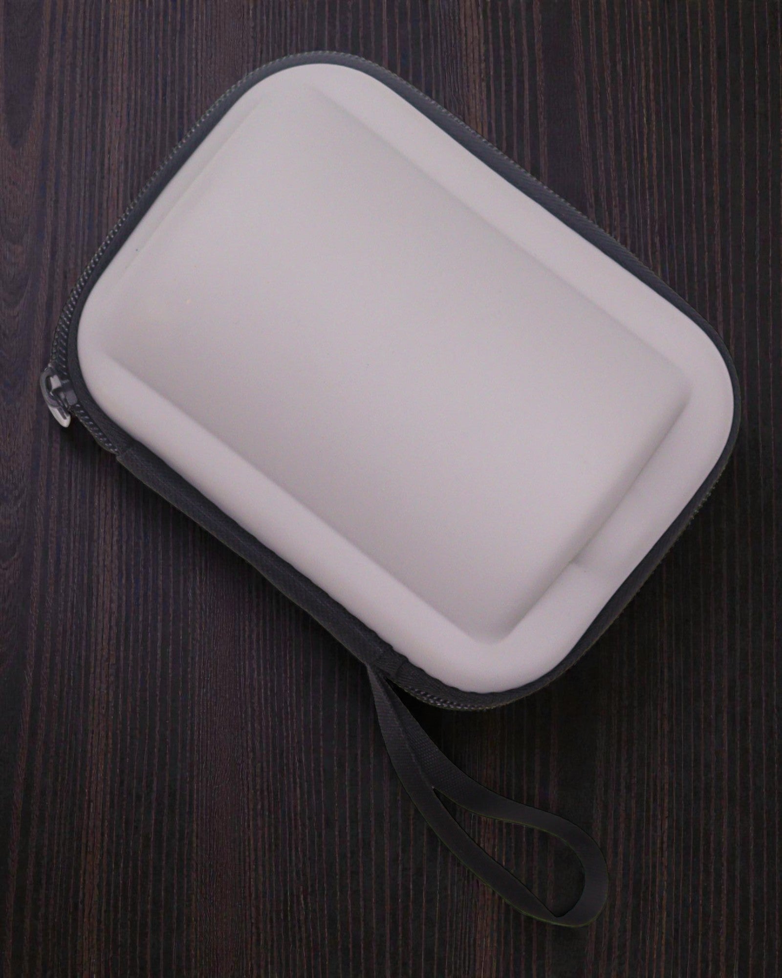 Vuoristoretki – retkeilyyn tarkoitettu teesetti, 4 kuppia