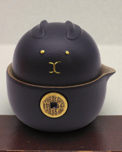 Musta onnenkissa – teesetti, 2 kuppia (musta)