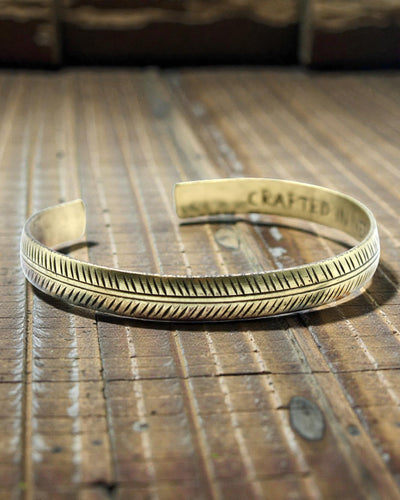 Tiibetiläinen messinkirannekoru Hienovarainen luonto – Kapea lehti