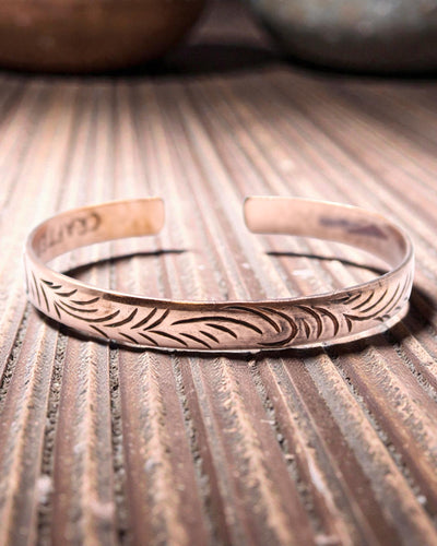 Tiibetiläinen kuparirannekoru Luonnon energia – Kapeat kiehkurat