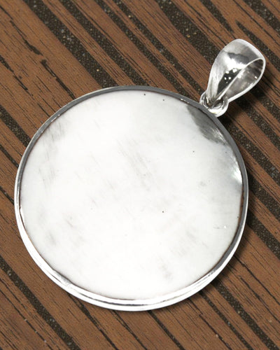 Hopeinen riipus Elämänpuu 30 mm – Mother of Pearl Pure Light