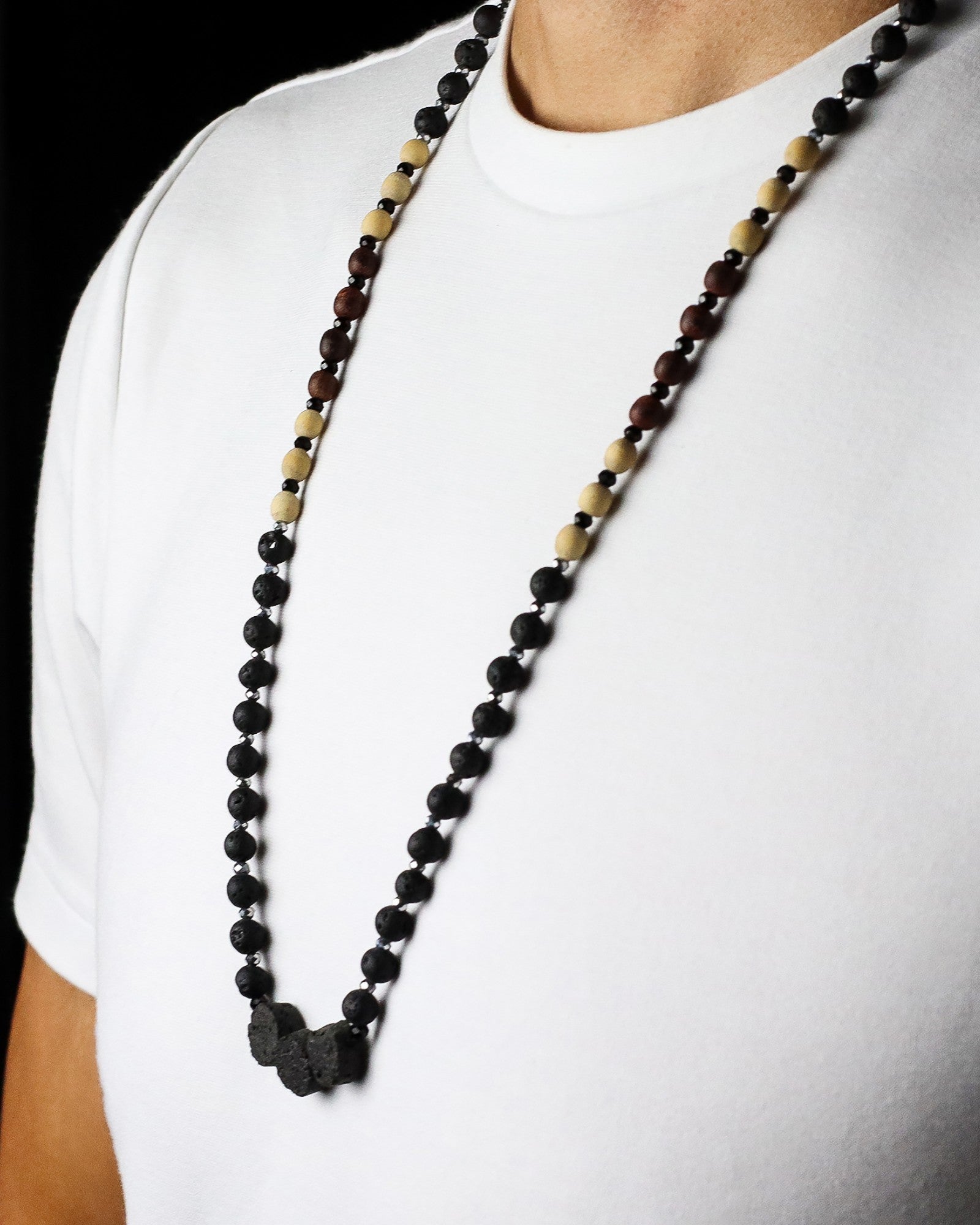 Esencja Wulkanu -kaulakoru – Yhteys luontoon