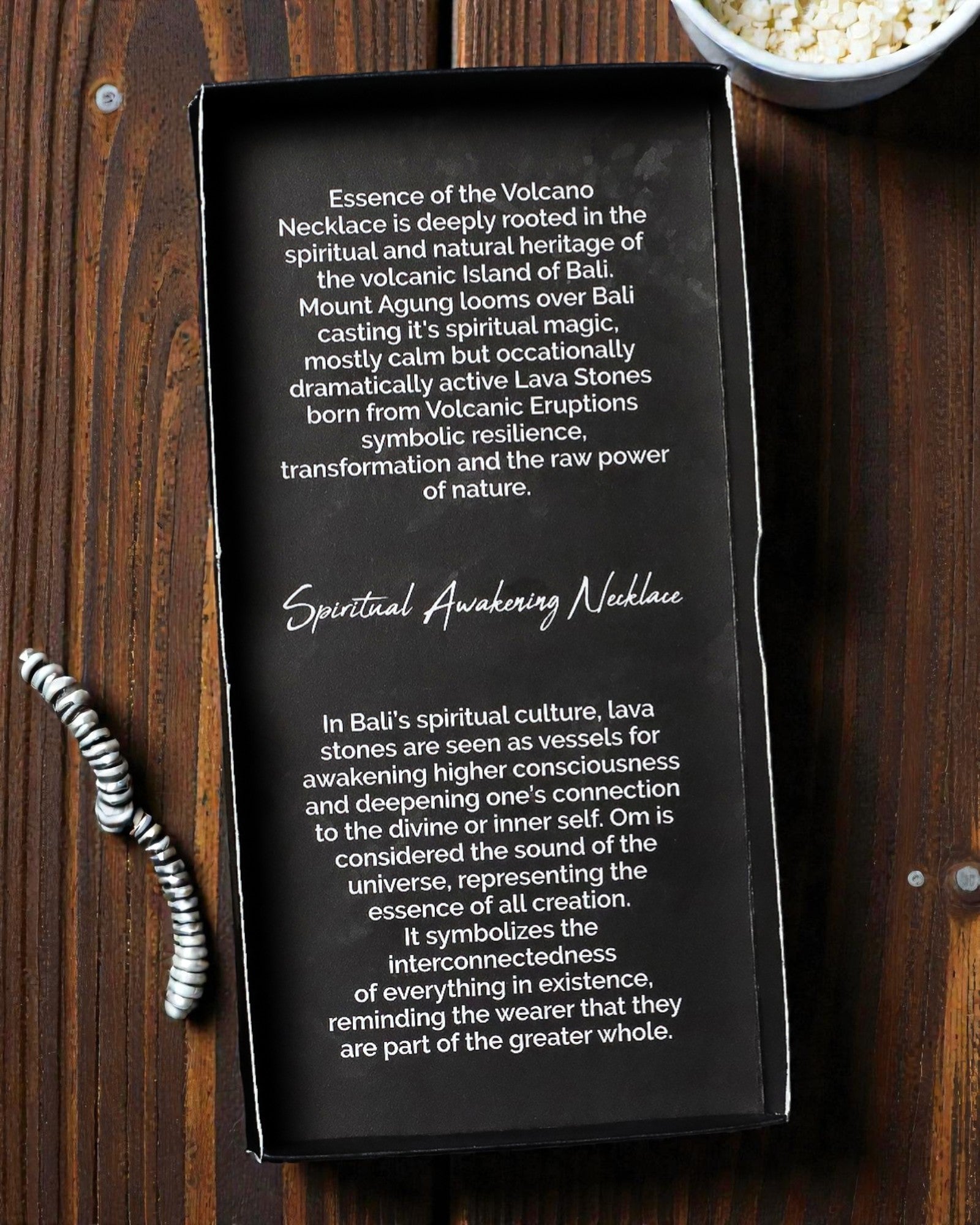 Kaulakoru Tulivuoren olemus – Henkinen herääminen